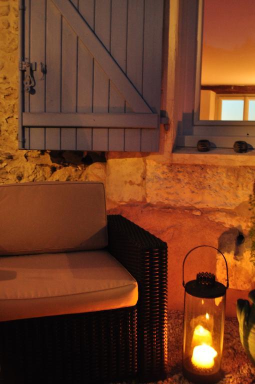Chambres D'Hotes La Grange Au Bois Champagne-et-Fontaine Bagian luar foto